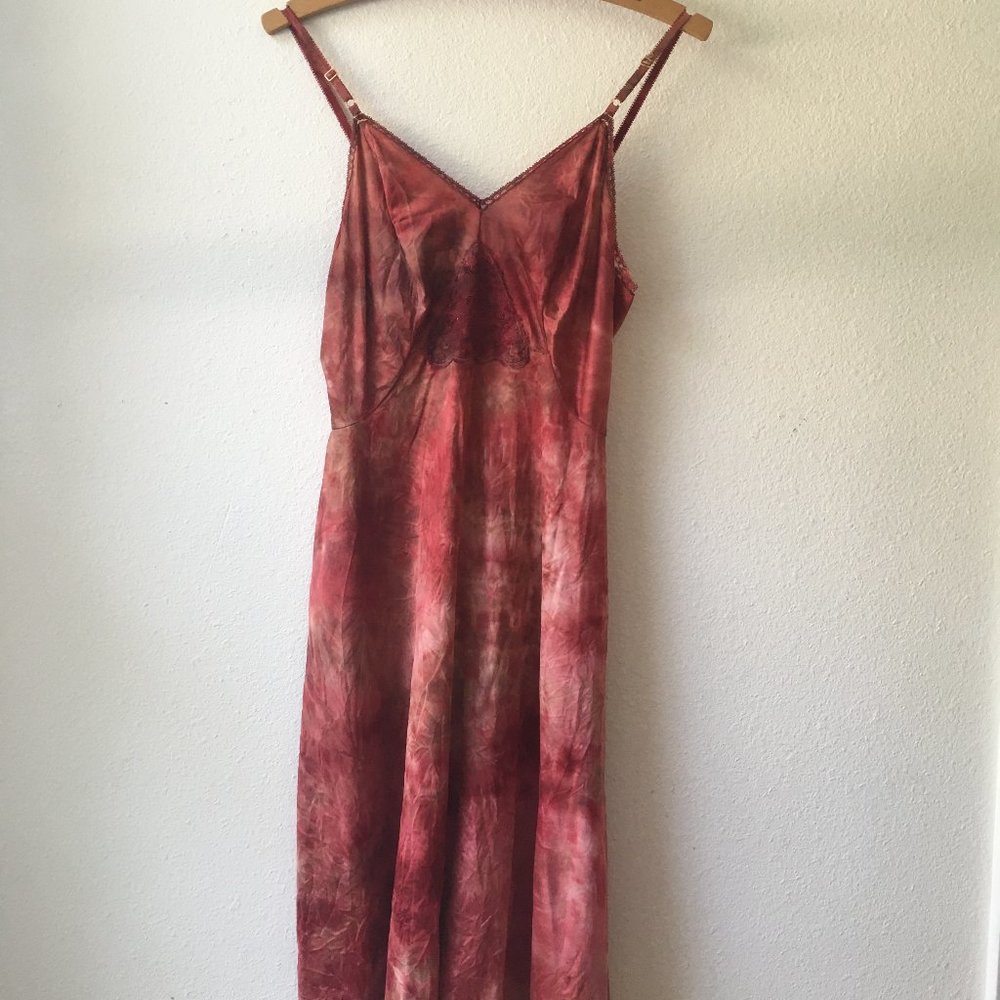 Vintage Tie-Dye Slip